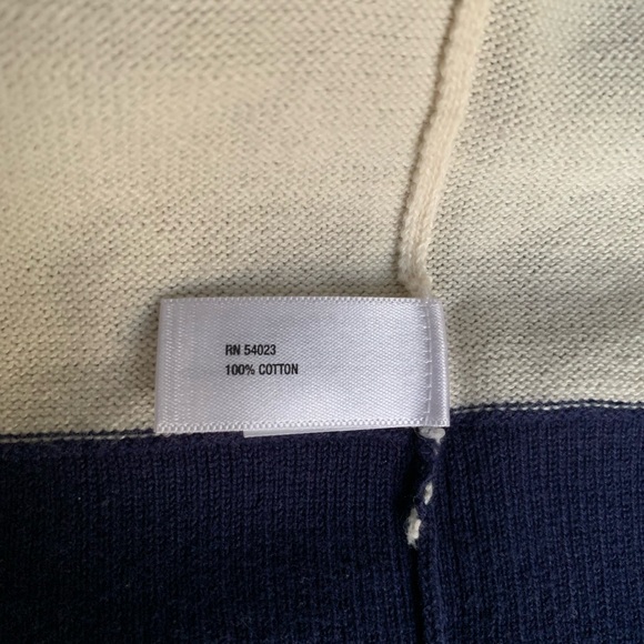 Gap striped crewneck sweater with 3/4 sleeves. Size Xl - Picture 9 of 10